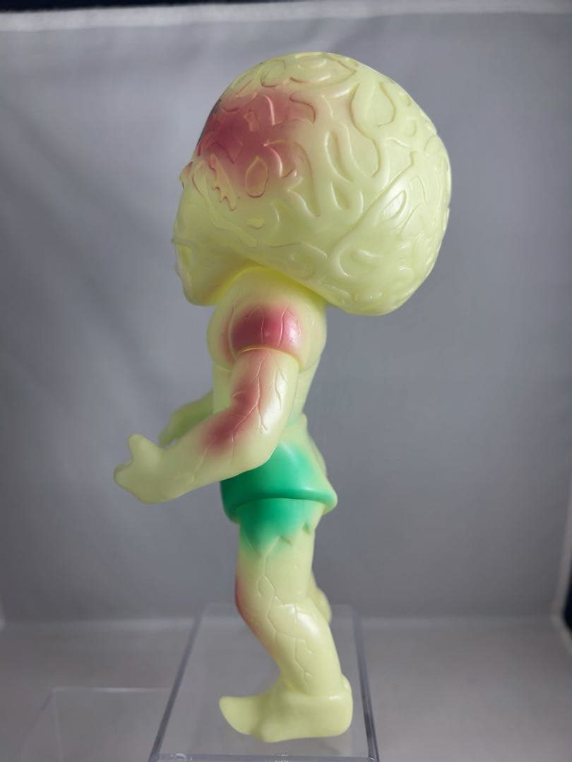 スペクトルマン ノーマン 蓄光限定ソフビ ベアモデル