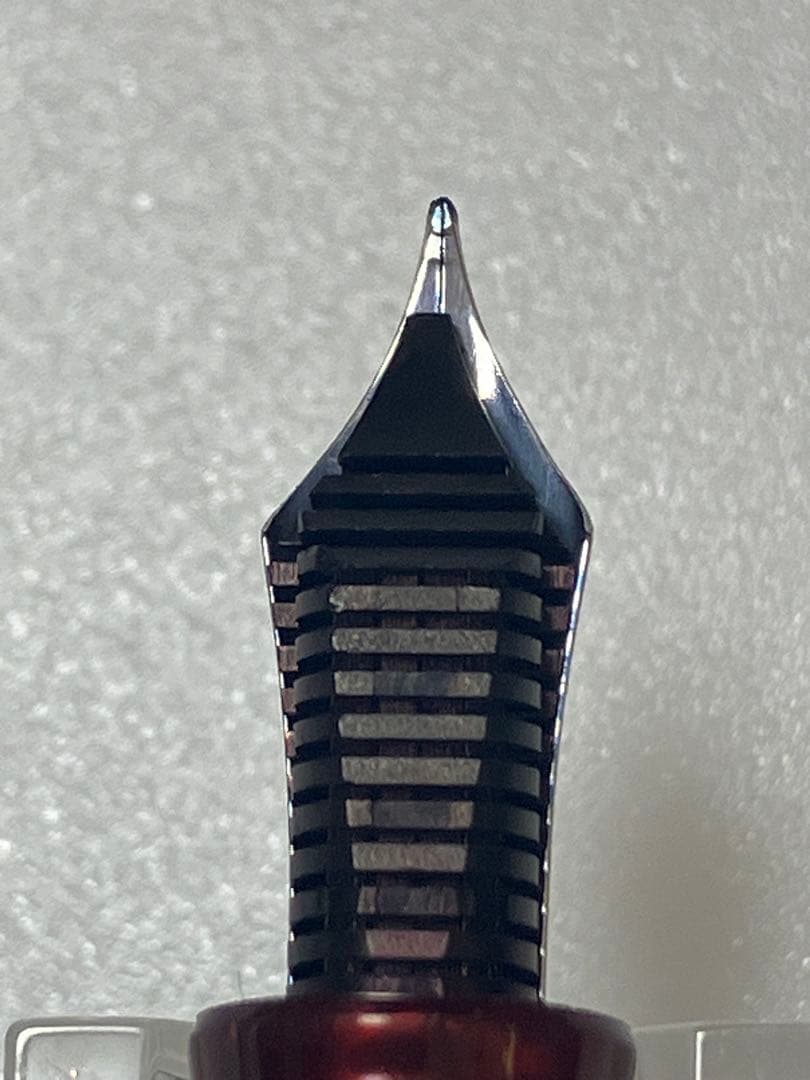 Sailor プロフェッショナルギアスリム 細美研ぎ パールレッド セーラー