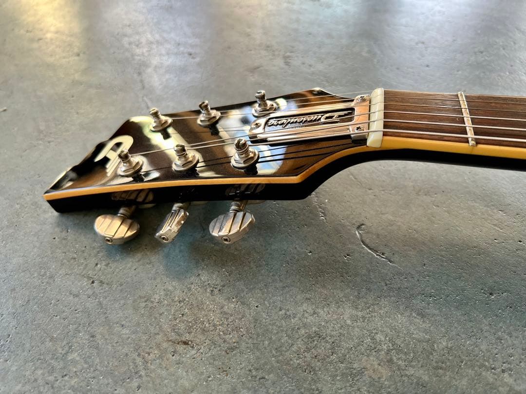 ギター Duesenberg Starplayer TV Blue Sparkle