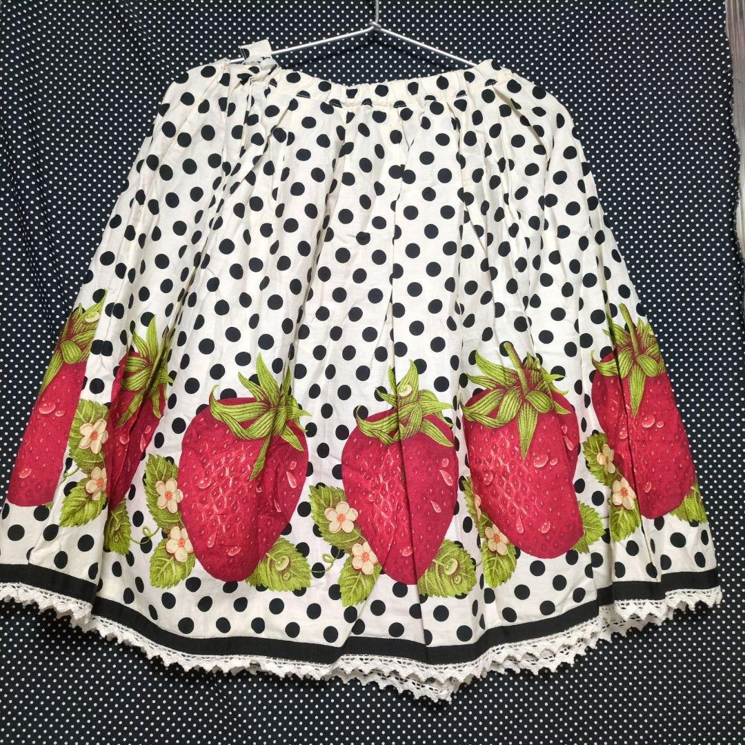 ❇️Emily Temple Cute ドット苺スカート黒 BK エミキュ