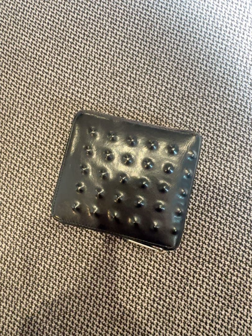 Maison MIHARA YASUHIRO 炙り出しスタッズZIPウォレット