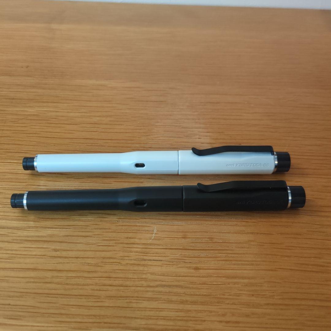 クルトガダイブ　白　「か」　黒 クルトガダイブ 白 「か」 黒 塗装 - メルカリ