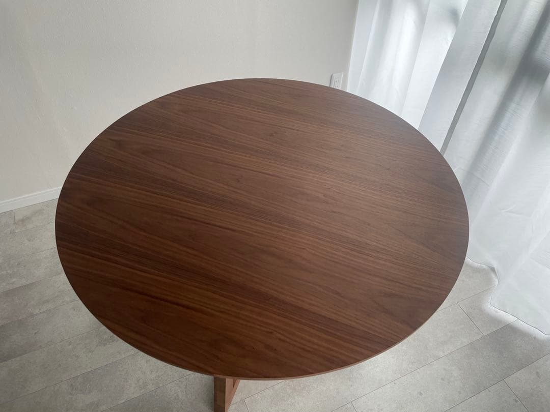 円形ダイニングテーブル ダークブラウン 木製　ほぼ新品