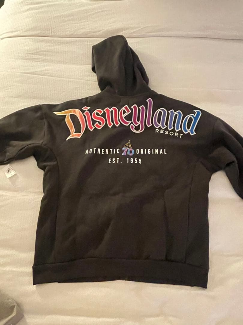 CaliforniaDisney(カリフォルニアディズニー)70周年 パーカーM - メルカリ