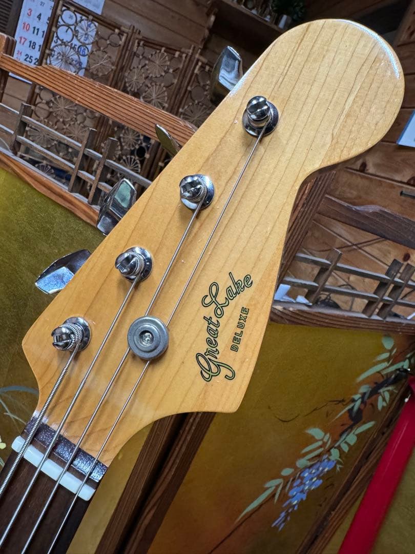 GREAT LAKE DELUXE エレキベース