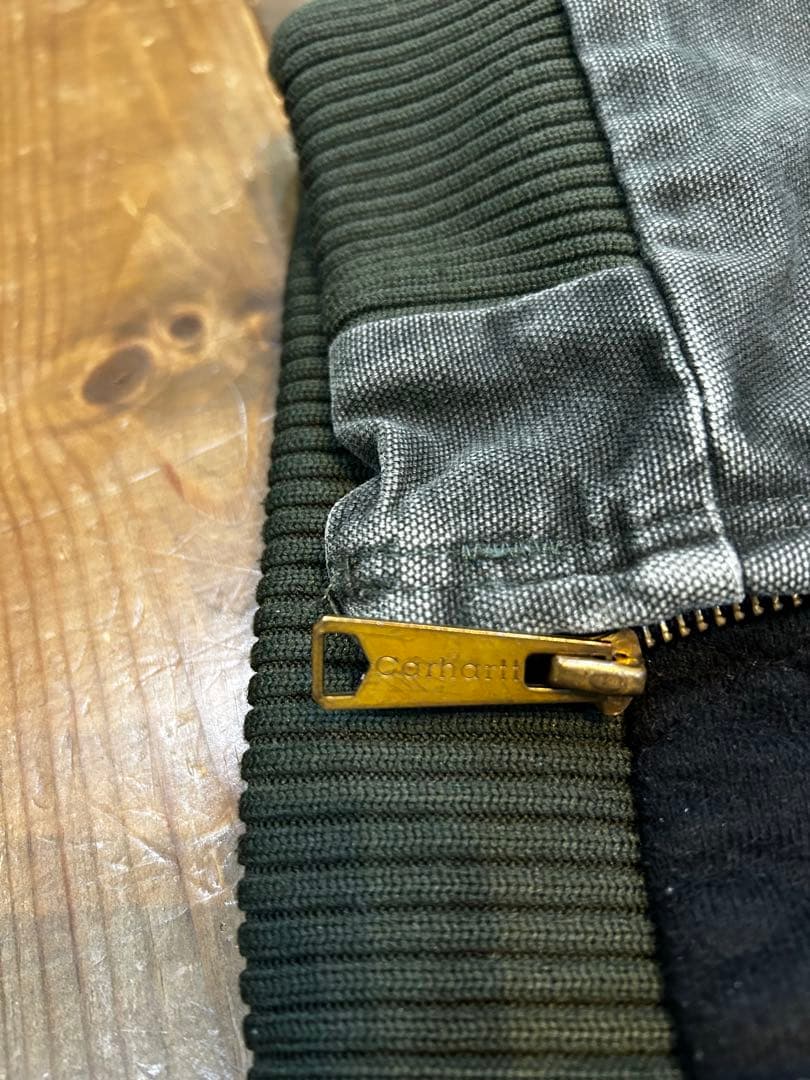 Carhartt カーハート アクティブジャケット パーカー　カーキ