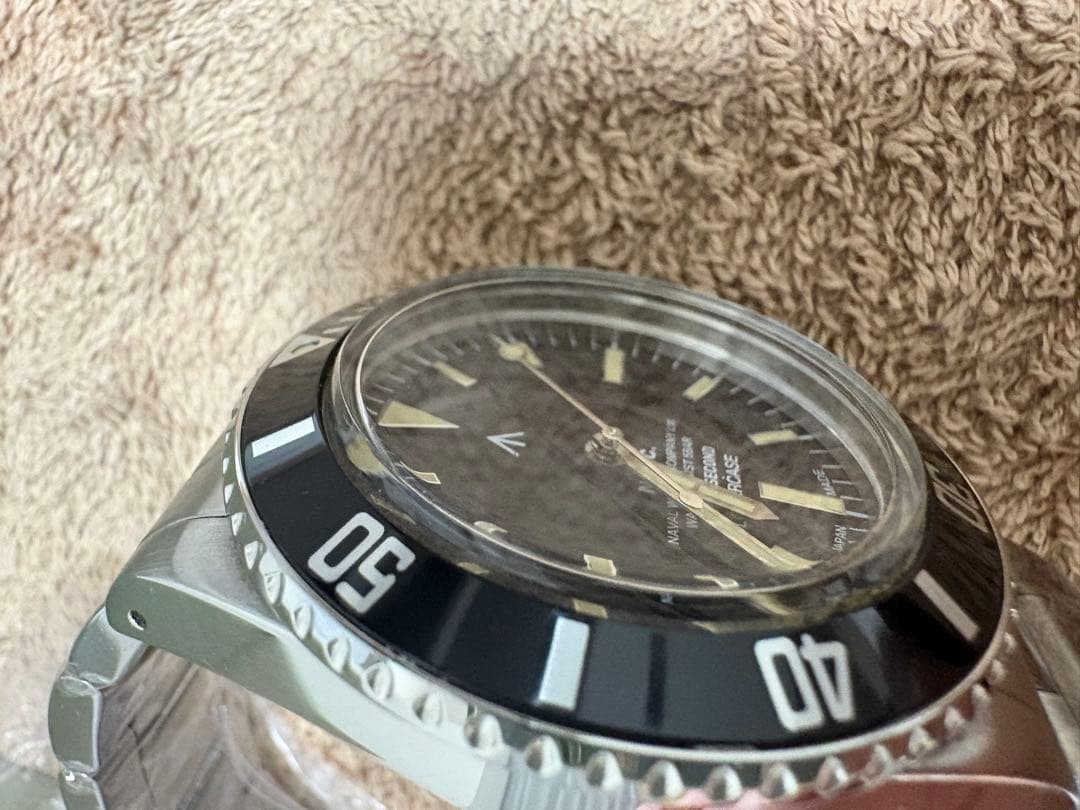 【美品】ナバルウォッチ スウィープセコンド クォーツ 腕時計