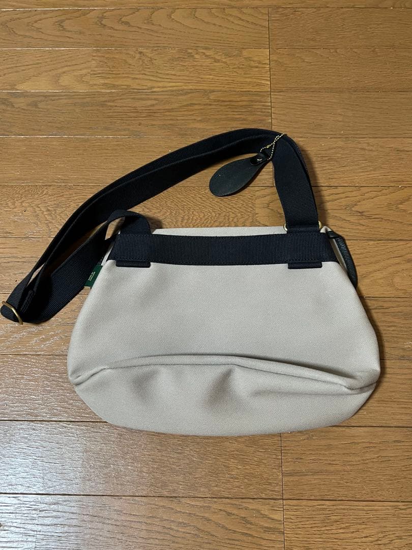 専用 Brady ブレディ AVON エイボン ショルダーバッグ　グレイッシ