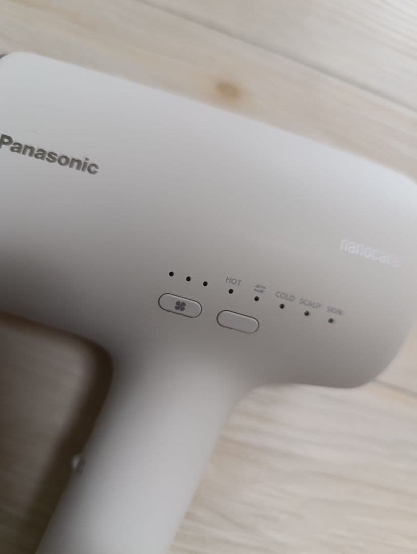 パナソニック ナノケア Panasonic EH-NA0J 22年製 WH 04