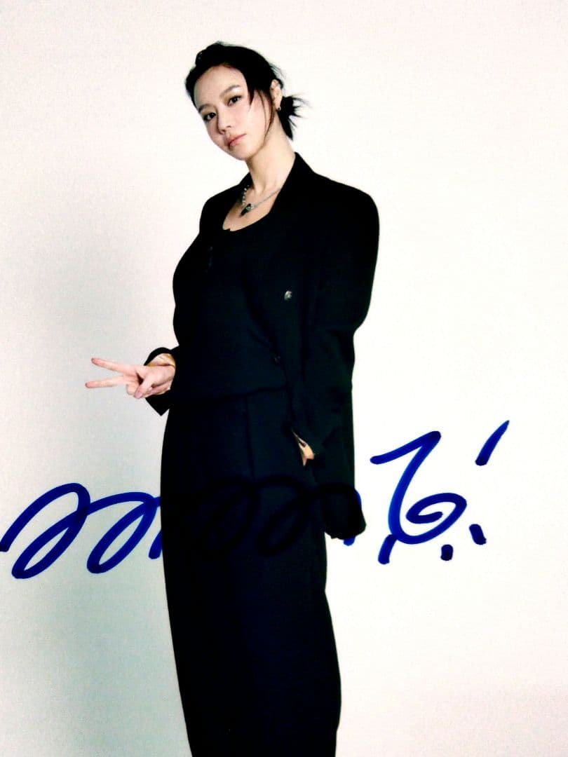 キム・アジュン直筆サイン入り2Lサイズ写真…Kim A Joong