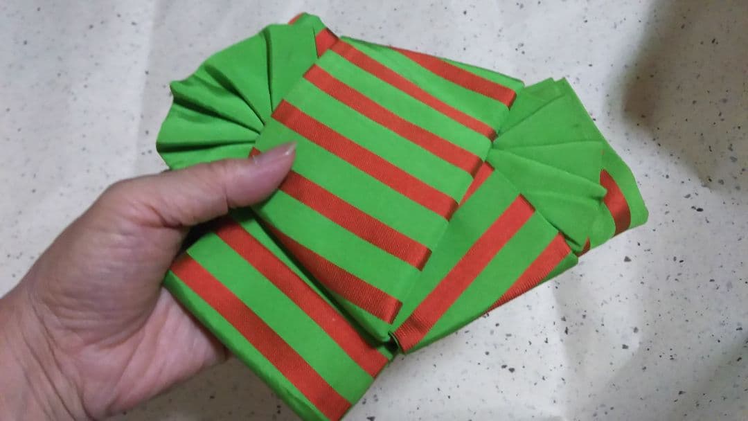 壁掛け　ミニ帯結び