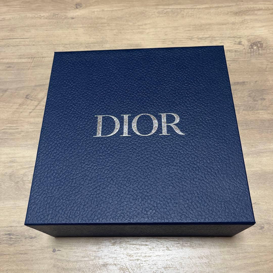DIOR ディオール クリスチャンディオール空箱 ギフトボックス - メルカリ