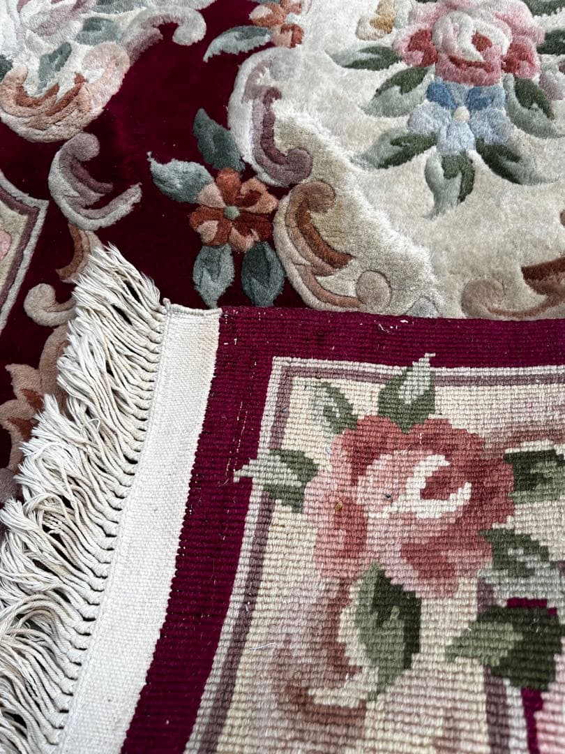 緞通段通絨毯肉厚花柄房あり厚さ2cm 綺麗なワインレッド