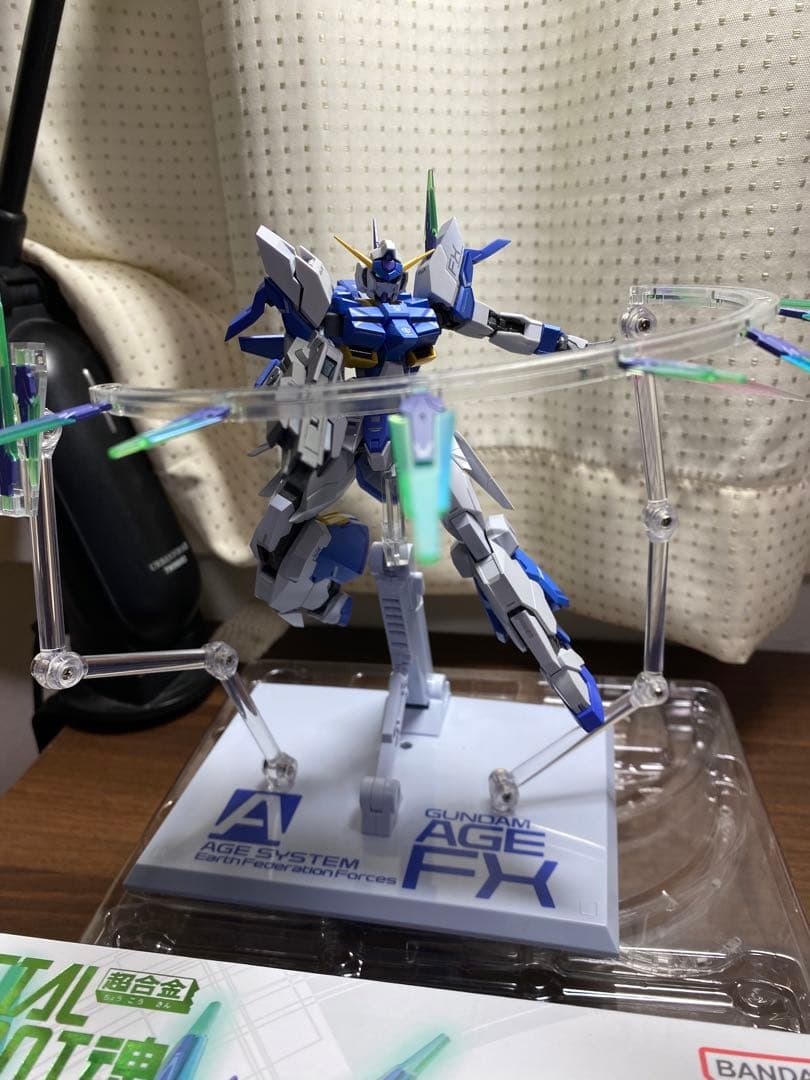 L ROBOT魂 ＜SIDE MS＞ ガンダムAGE-FX
