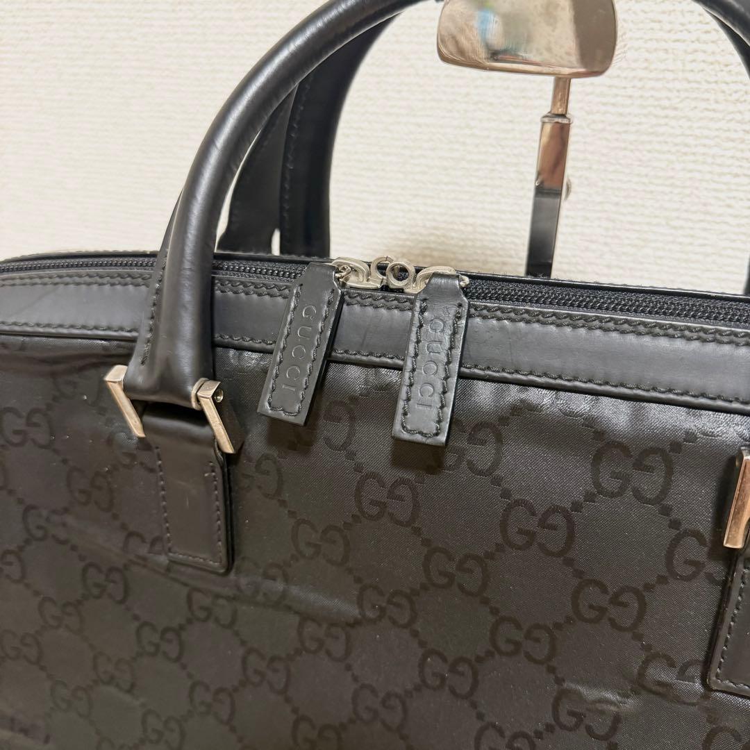 GUCCI　グッチ　ビジネスバッグ　ブラック　GG柄　2way