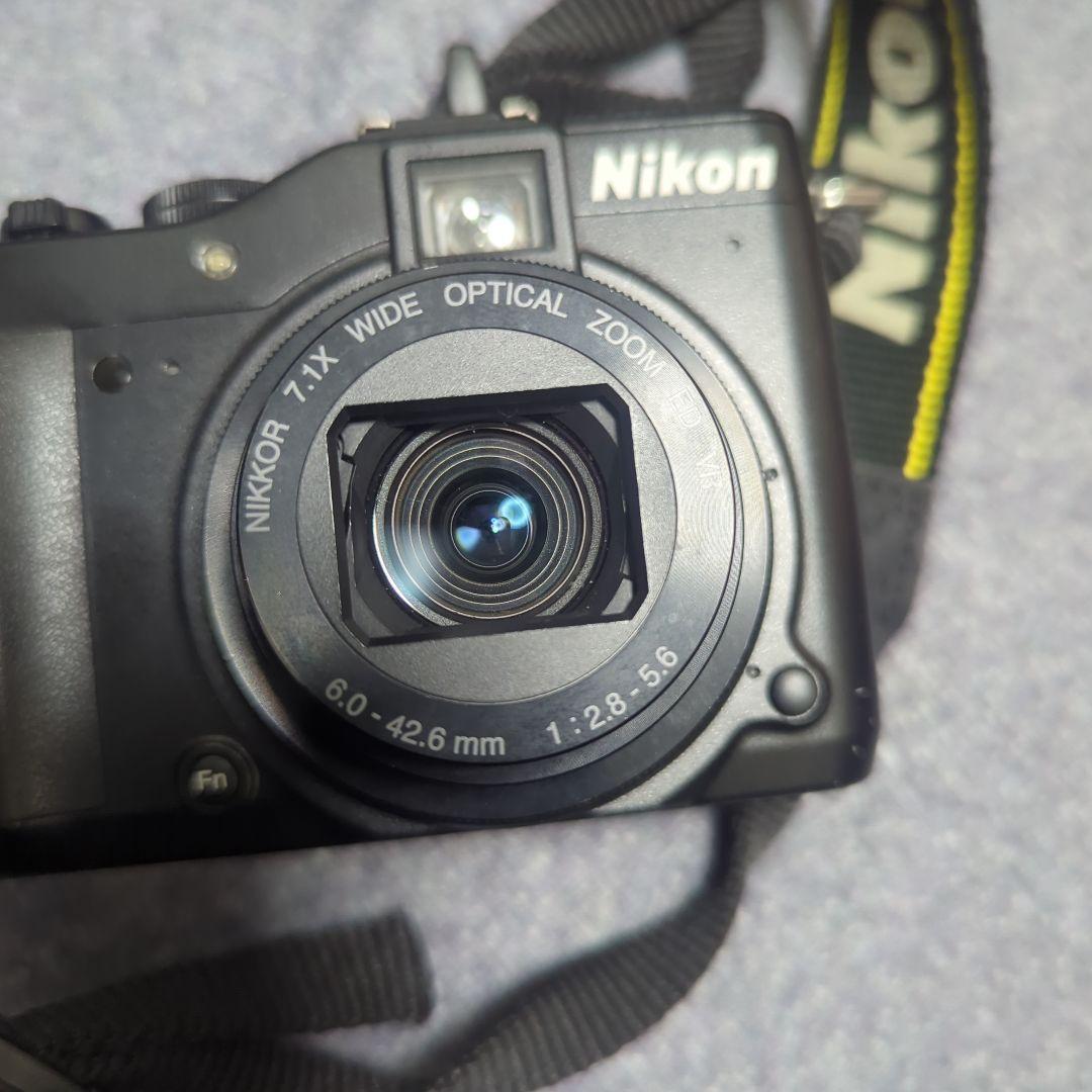 Nikon COOLPIX P7000 本体 バッテリー