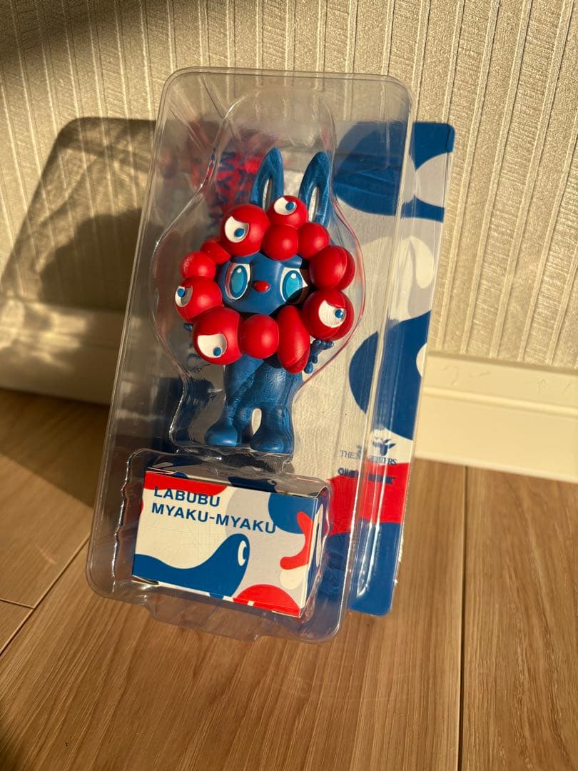 LABUBU ミャクミャクコラボフィギュア