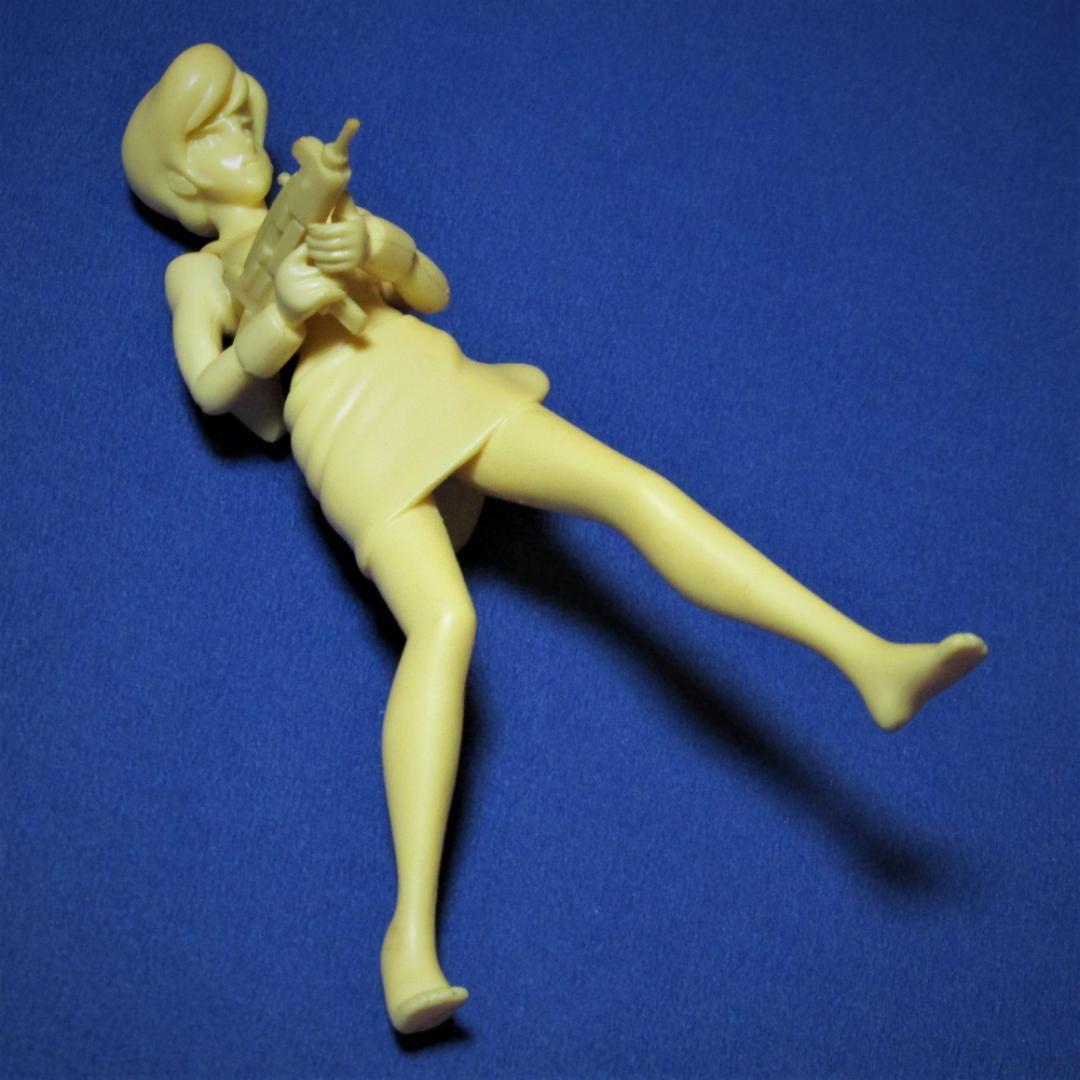 ルパン三世 死の翼アルバトロス】1/15 ガレージキット 峰不二子 - メルカリ