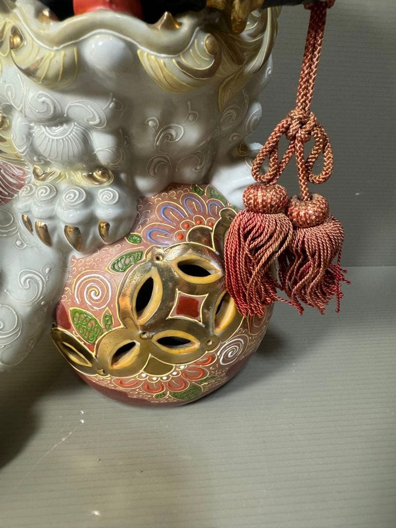 置物 九谷焼 狛犬 玉獅子 シーサー 九谷焼 陶器 獅子 玉乗り シーサー