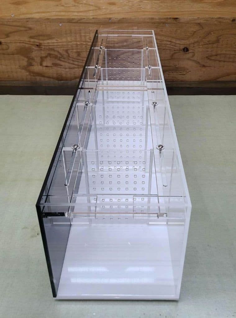 アクリル水槽 可動式セパレートタイプ 900×200×200