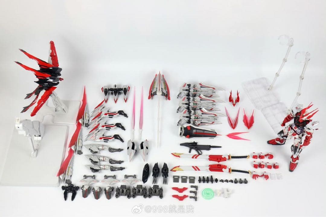 1/100 MGサイズ ガンダムアストレイ レッドドラゴン 海外製