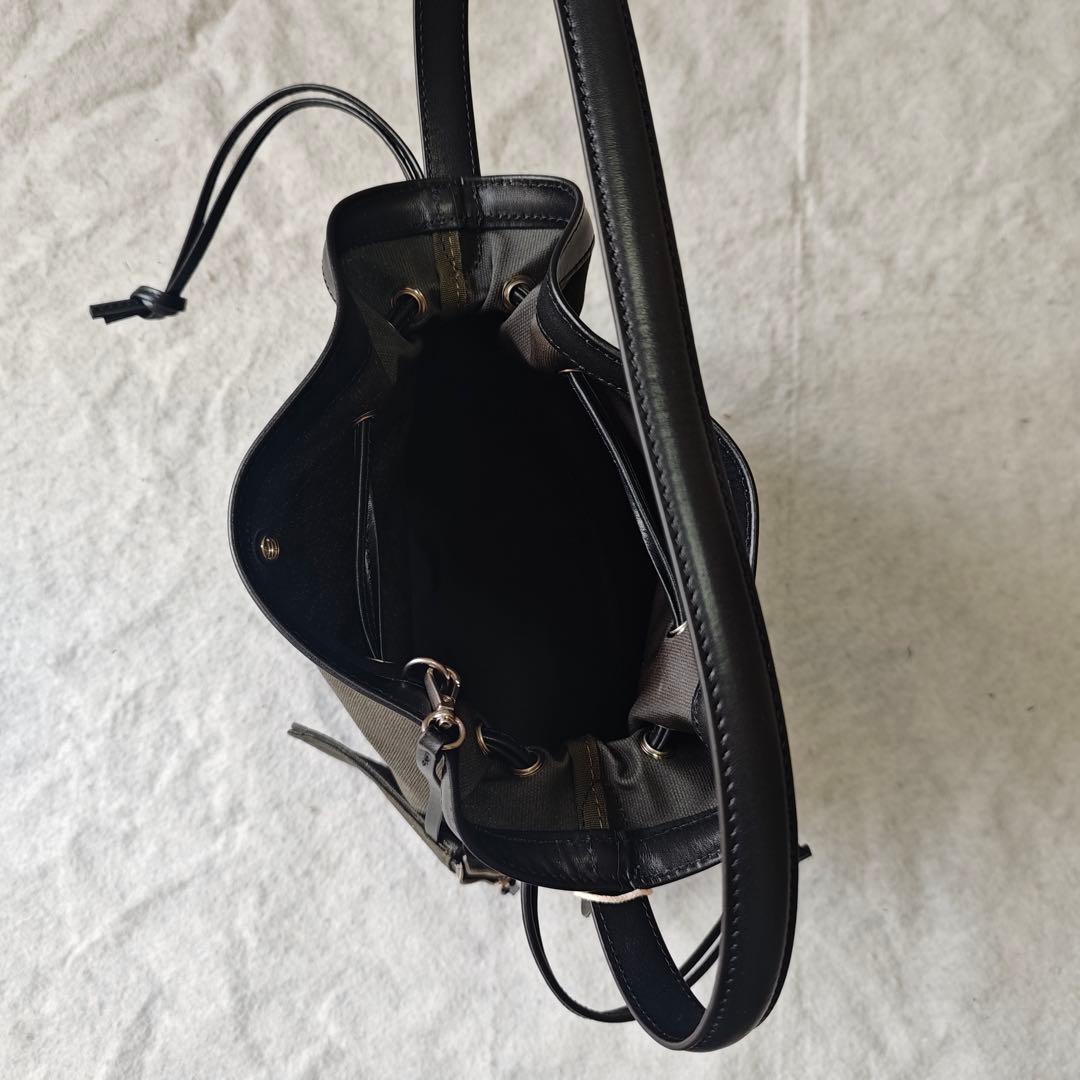 TOUT Y EST トートバッグ グリーン