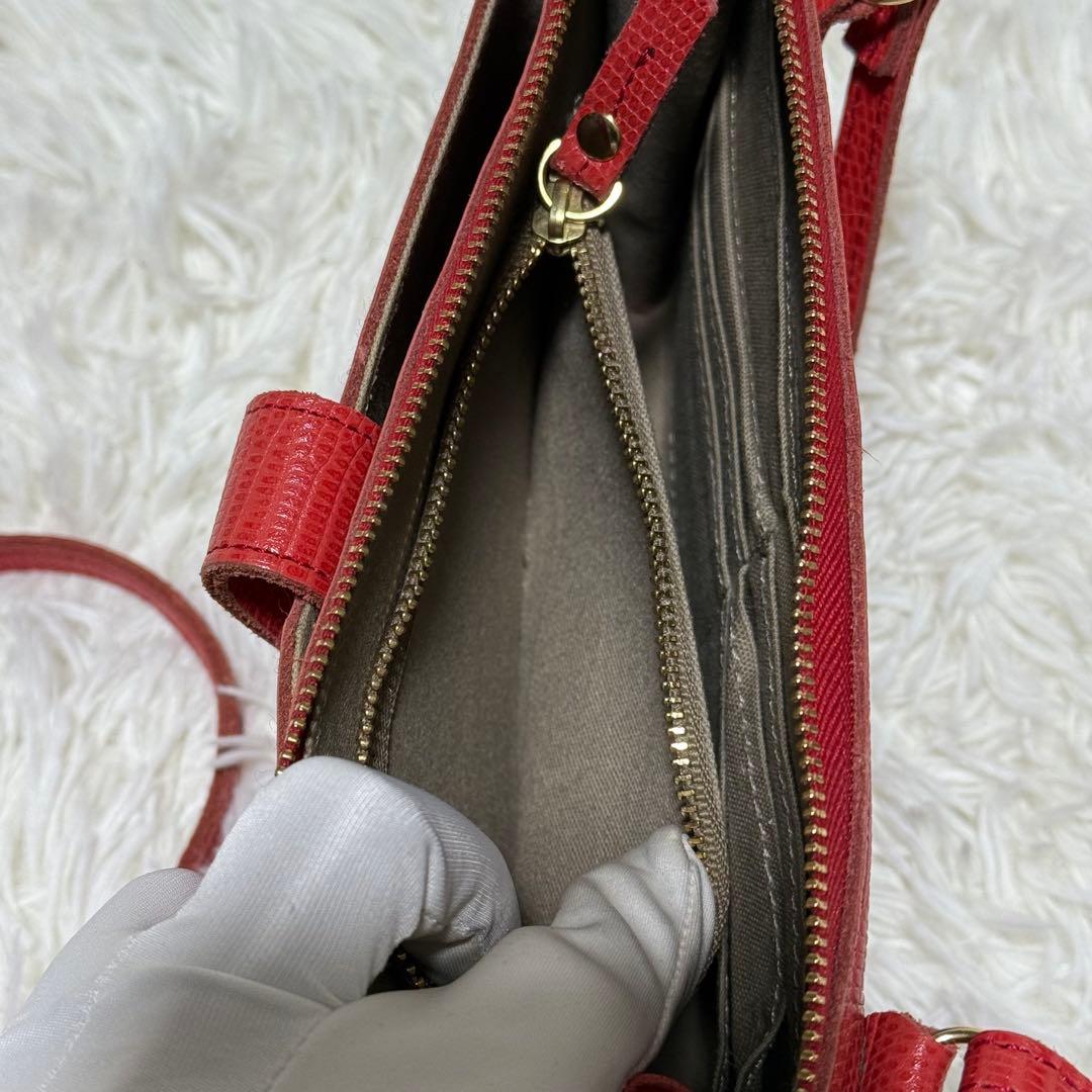 【✨美品✨】ヴィオラドーロ リザード型押しレザー 横型スマートフォンポシェット