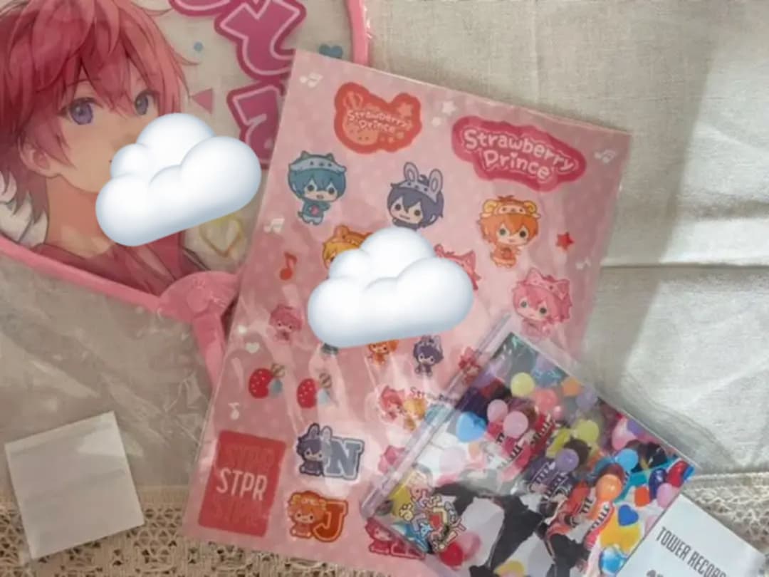 さとみ すとぷり グッズ うちわ ファイル 缶バッジ パーカー