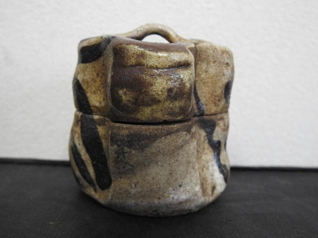 織部香合　時代箱　ＭＡ644