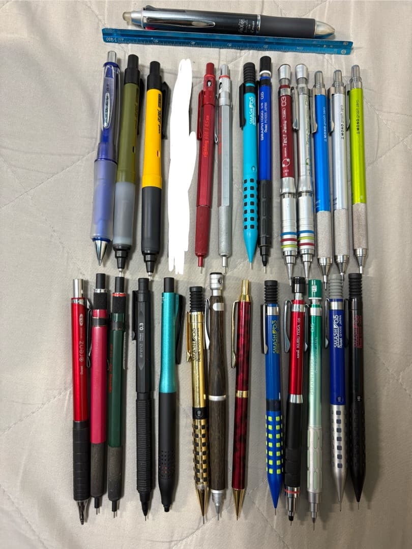 シャーペンまとめ売りとしーさーの筆箱 - メルカリ