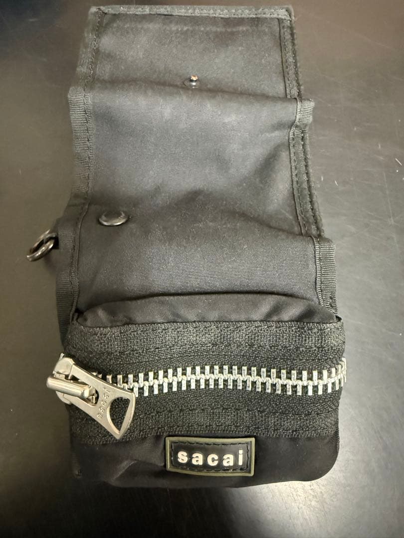 sacai 2025年モデル 希少 ブラック 三つ折り財布