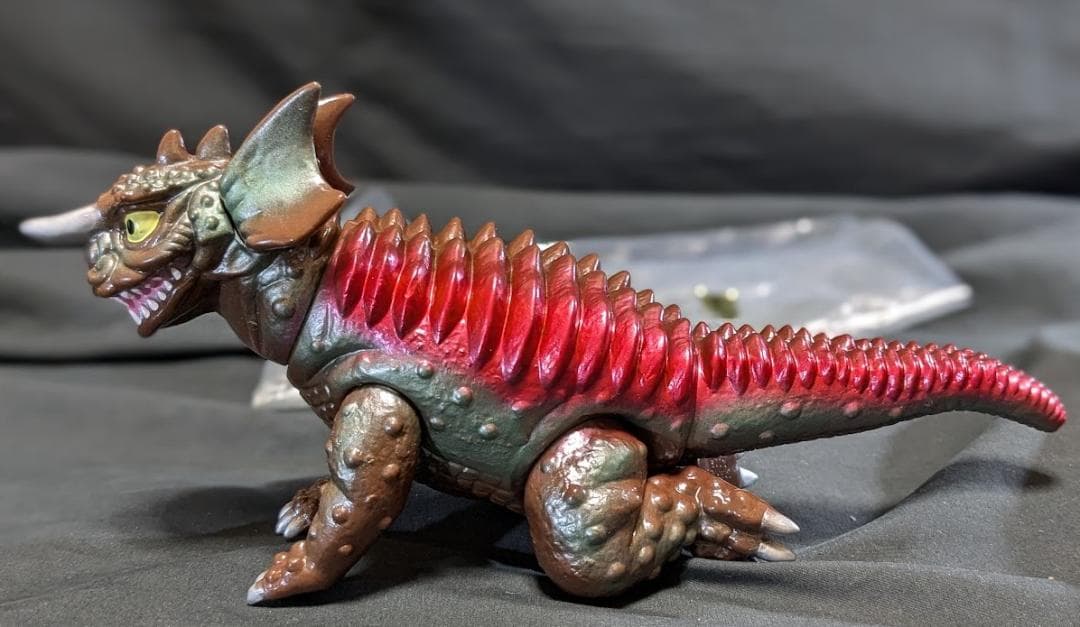 バラゴン 四つ足バージョン（マーミット）ビニパラベビー非売品ソフビフィギュア