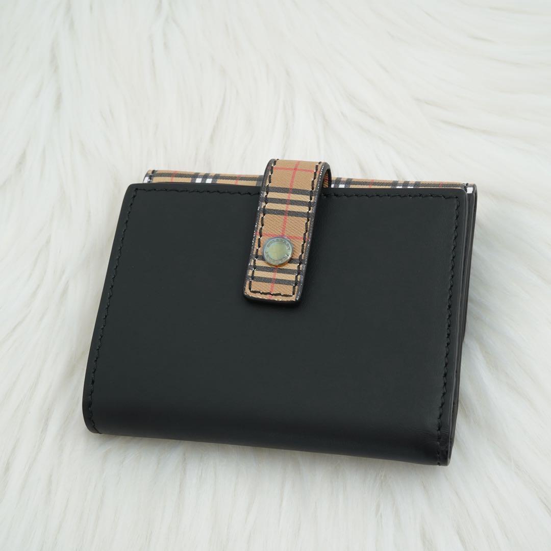 新品未使用品 BURBERRY LONDON 二つ折り財布 ノバチェック 黒