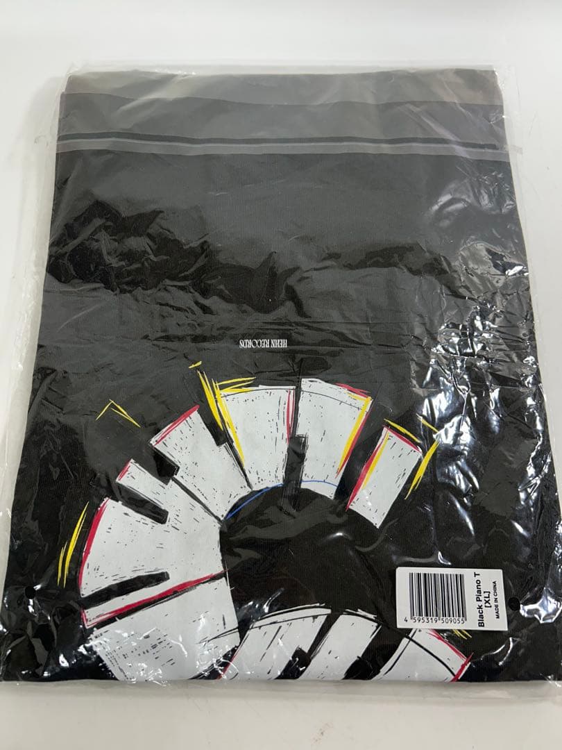 【未使用】藤井風　アジアツアー　ブラックピアノ　Tシャツ　XL