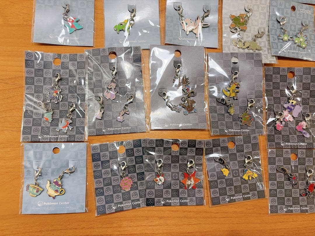 ポケモン全国図鑑　メタルチャーム　大量セットまとめ売り　未開封