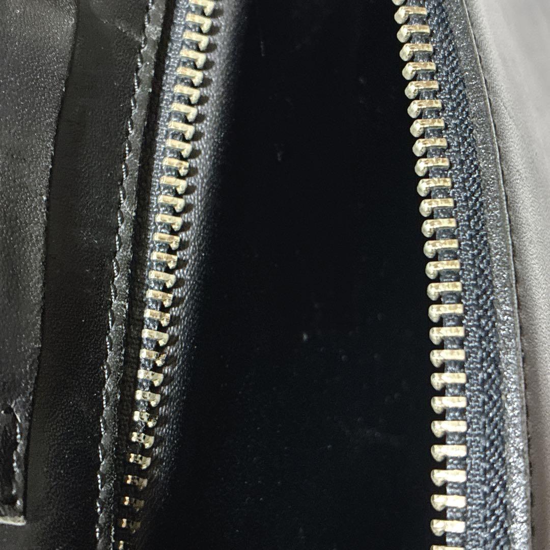 miwako ☆ ジャンポールゴルチエ　メタルプレート　ハンドバッグ　無地