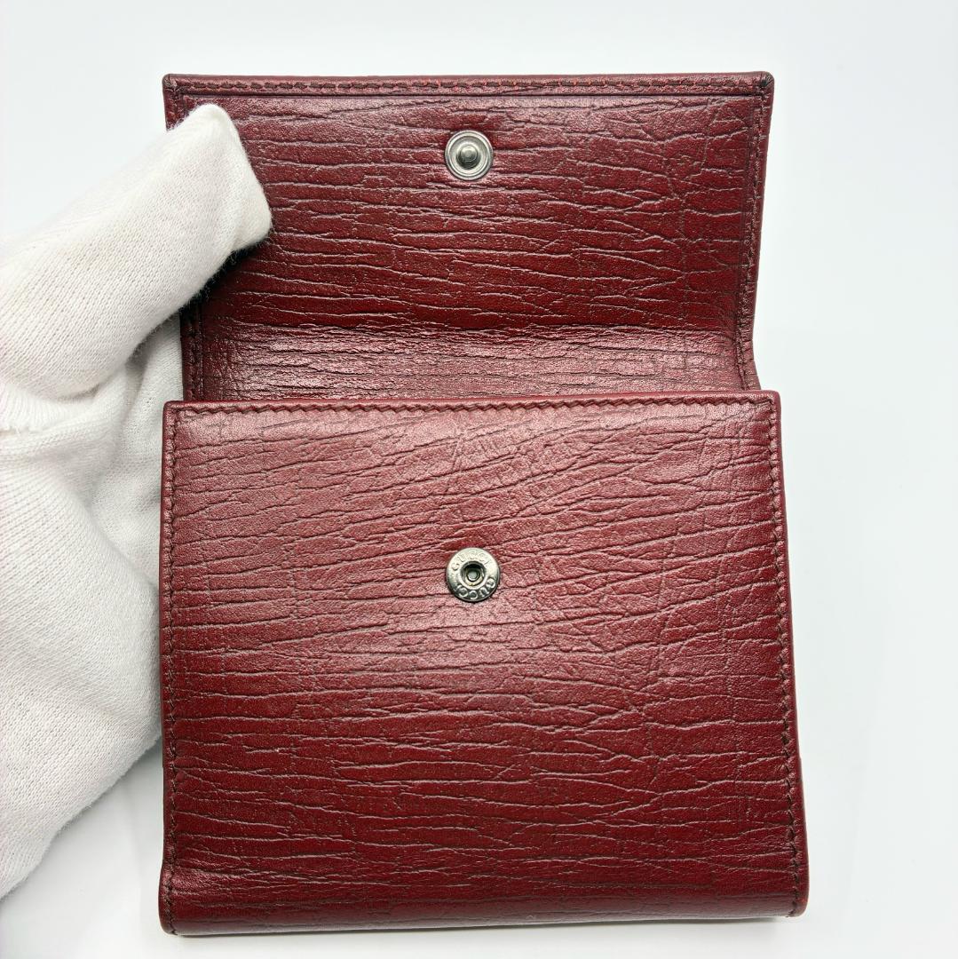 GUCCI グッチ 赤 レッド レザー 二つ折り財布 A1348A1