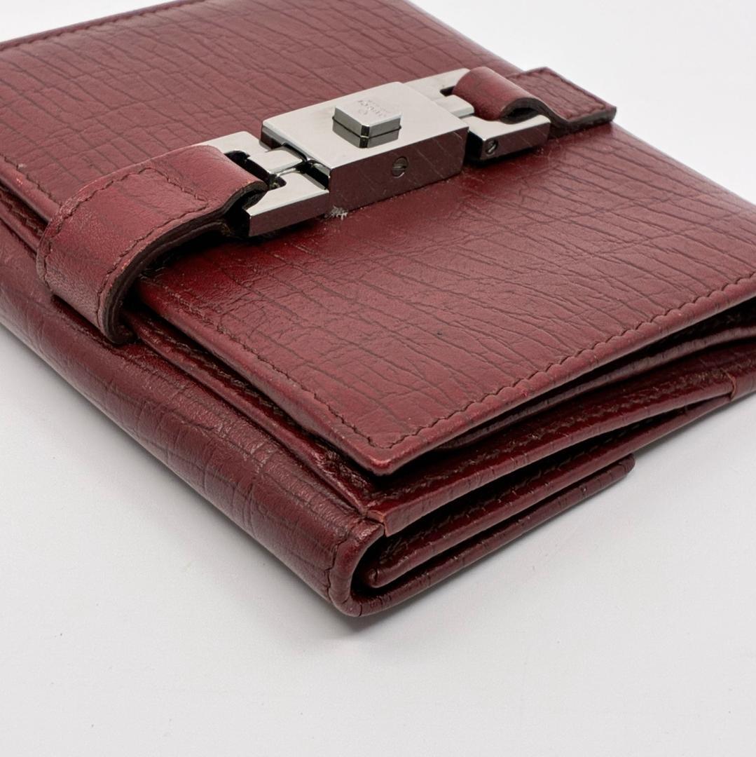 GUCCI グッチ 赤 レッド レザー 二つ折り財布 A1348A1