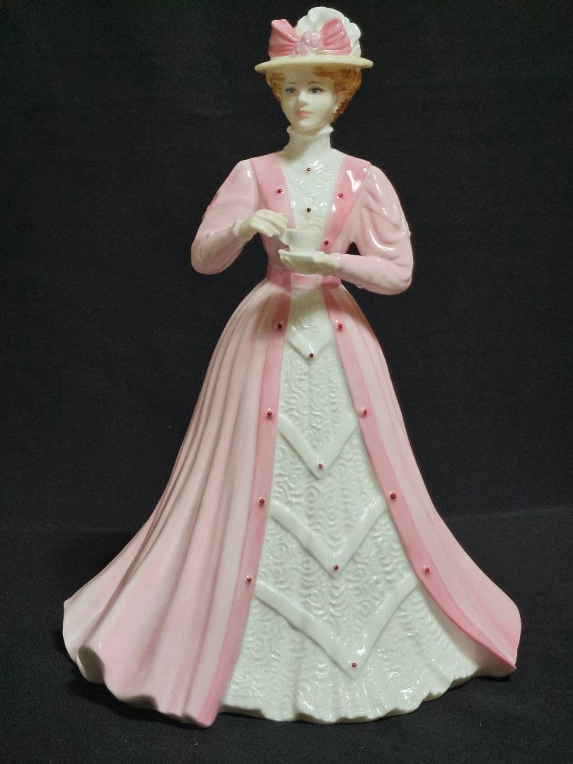 新品箱入り 証明書付き リントンズ エミリー コールポート フィギュリン 美品