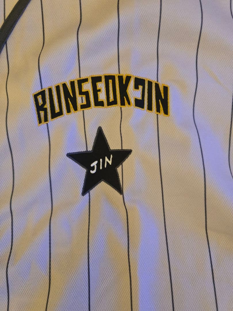 【ロンドン限定】ジン　BTS　runseokjin　アイドル