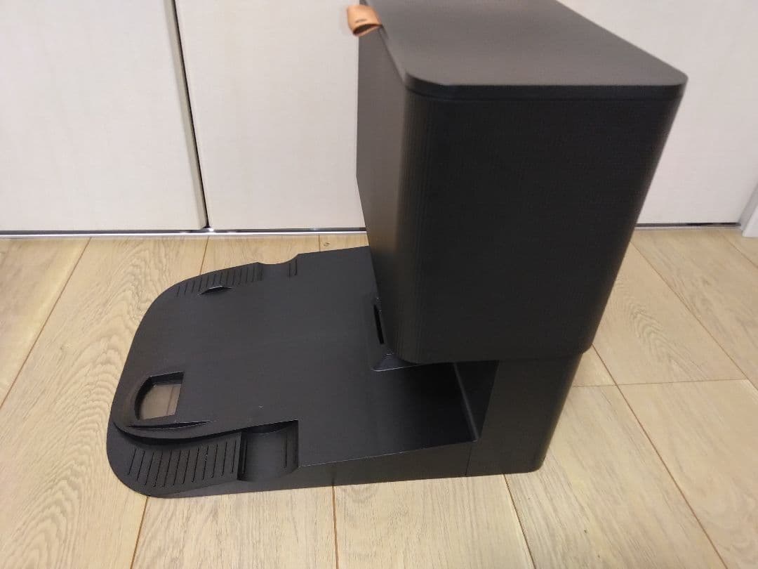 使用半年】ルンバij用クリーンベース&専用ダストボックス、新品紙