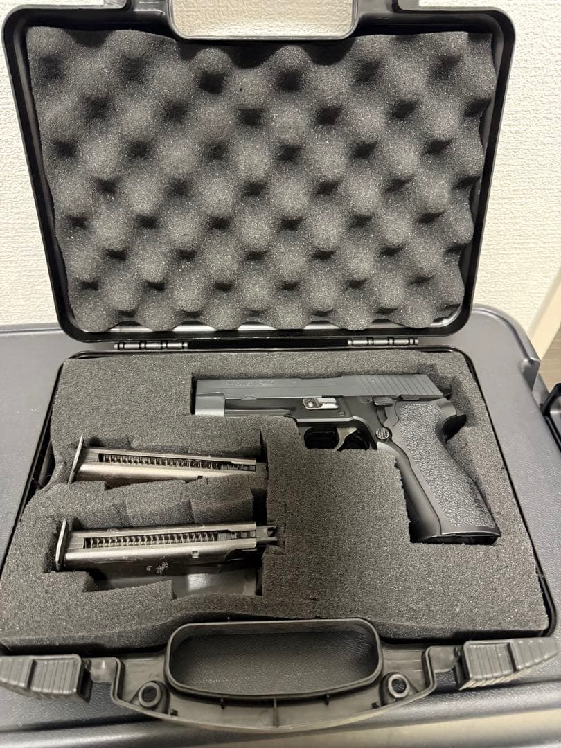 Sig Sauer P226 ガスガン ブラック マガジン2本