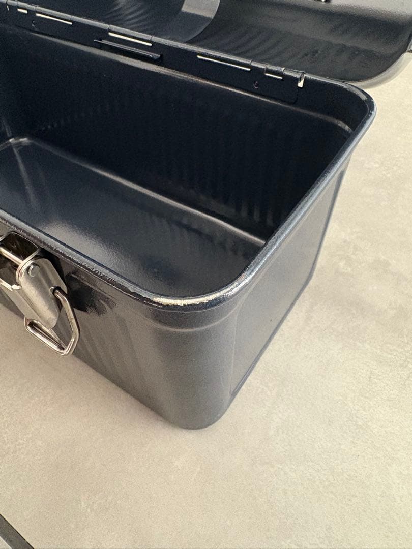 値下げ　希少価値廃盤ネイビー色　STANLEY クラシックランチボックス9.4ℓ