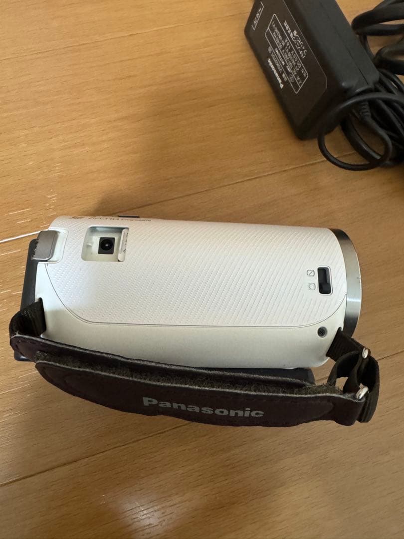 Panasonic パナソニック　ビデオカメラ　HC-V360M