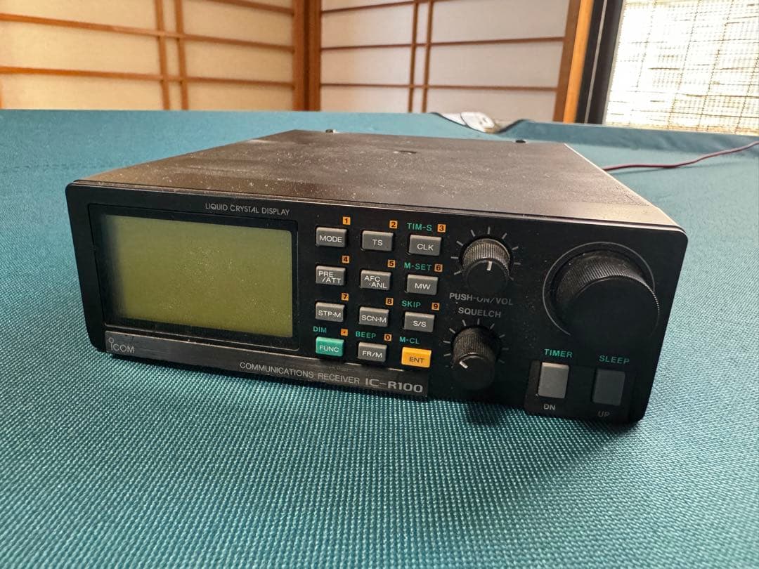 ICOM IC-R100 広帯域受信機