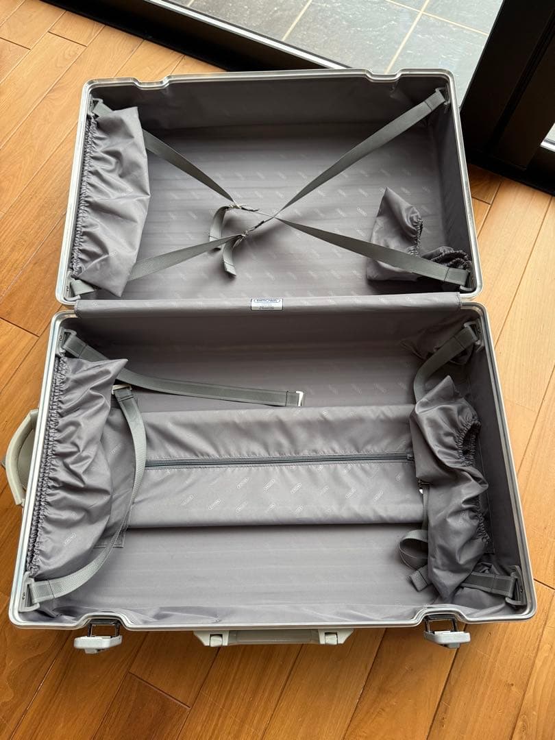 リモワ スーツケース 63L 旧ロゴ TSAロックなし クラシックフライト