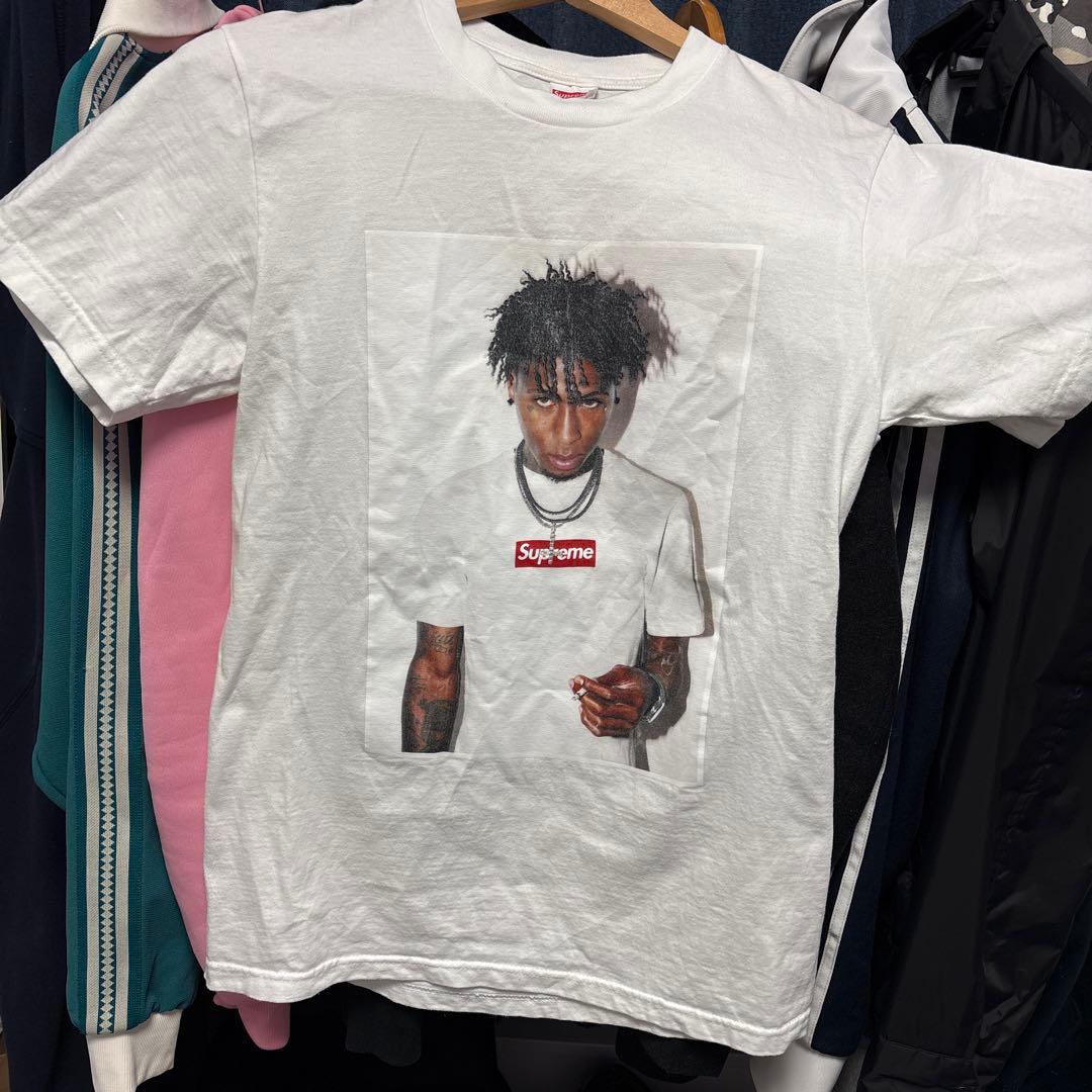 supreme young boy Tシャツ　sサイズ 22371939_52368329_600.jpg
