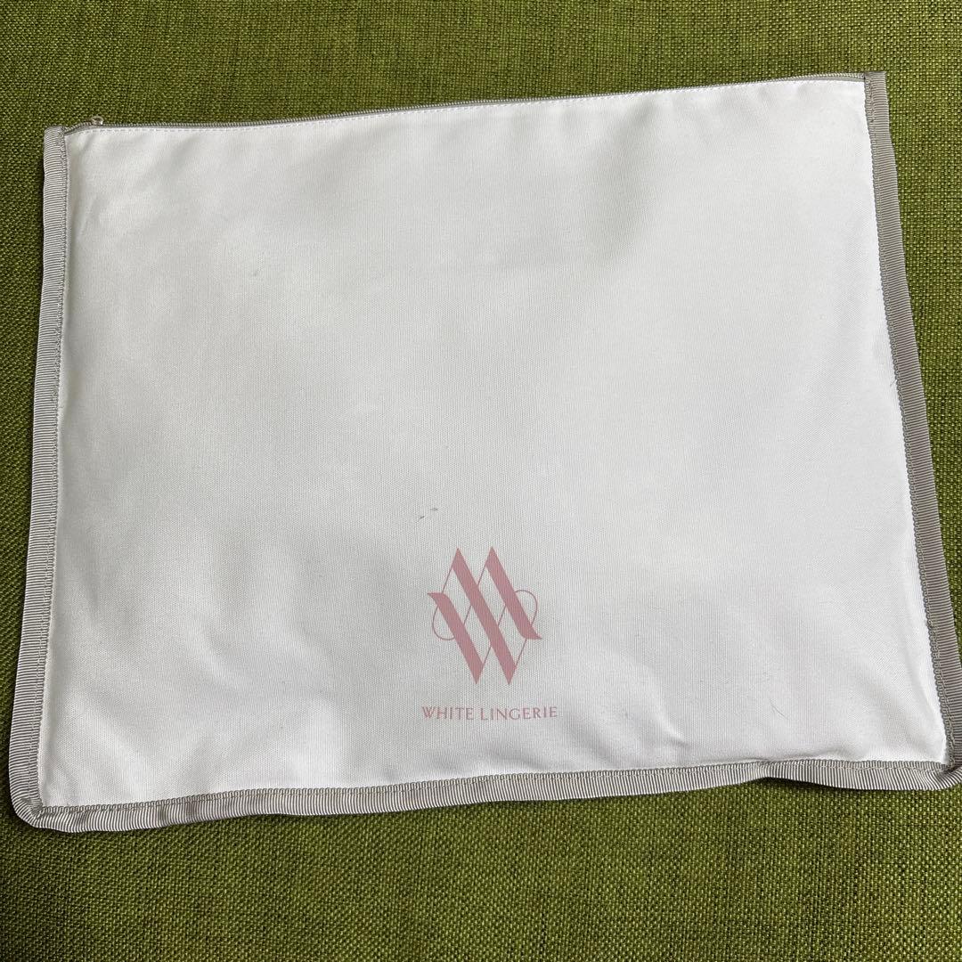 【値下げしました】ブライダルインナー F85 ホワイト