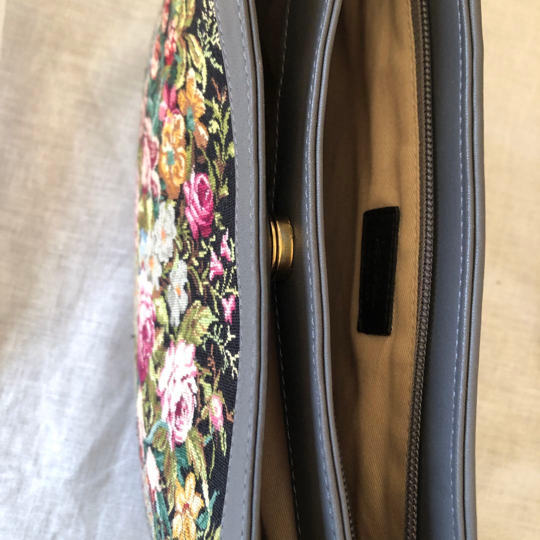 プチポワン　花柄刺繍 ハンドバッグ グレー　ショルダーバッグにも　久家道子