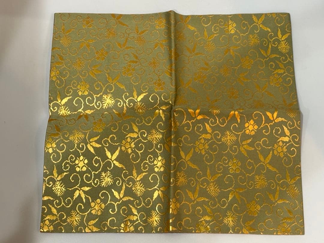 茶道具 土田友湖 松竹梅唐草金蘭 出帛紗 帛紗 共箱 - メルカリ